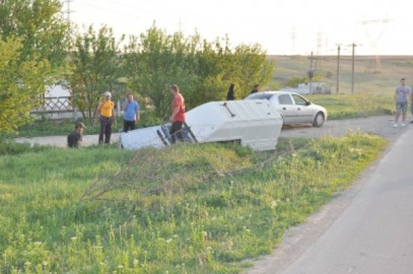 Maşini răsturnate din cauza vitezei